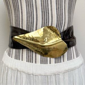 Vintage 1970s Hammered Gold Sculptural Belt – Brown Leather Wide Waist Belt